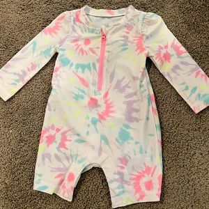 EUC Gap Baby Girls long sleeve One Piece Swimsuit 6-12 months